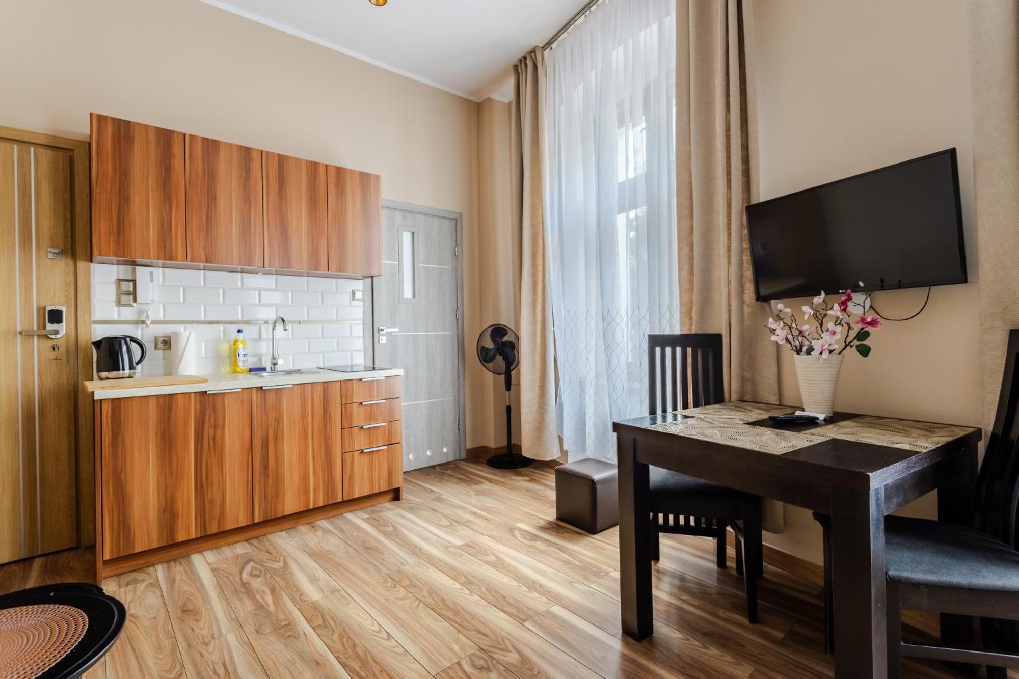 Functional And Comfortable Very Berry Studios In Poznan By Noclegi Renters Exterior foto